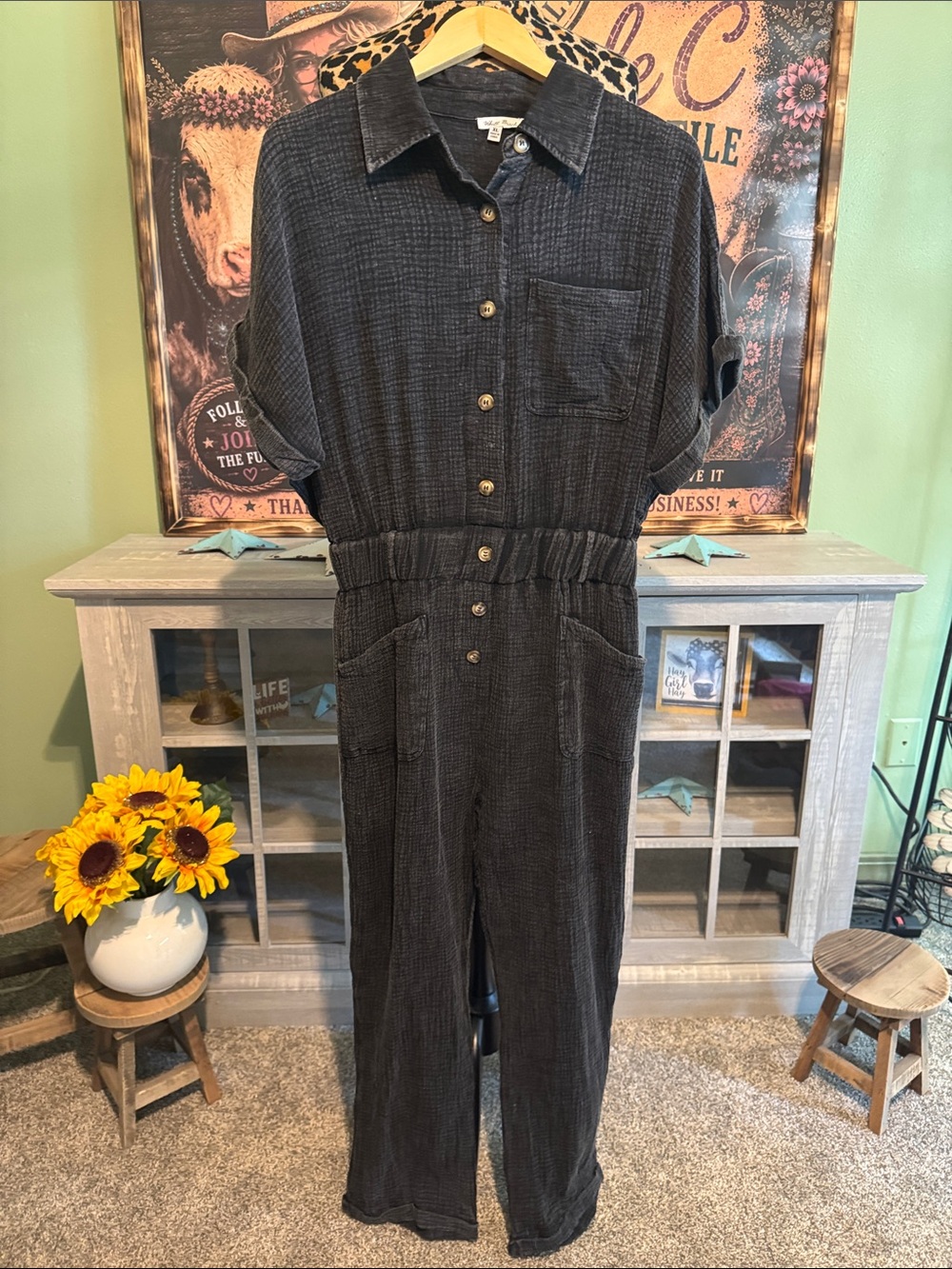 White Birch Button-Front Textured Jumpsuit in Charcoal Size XL